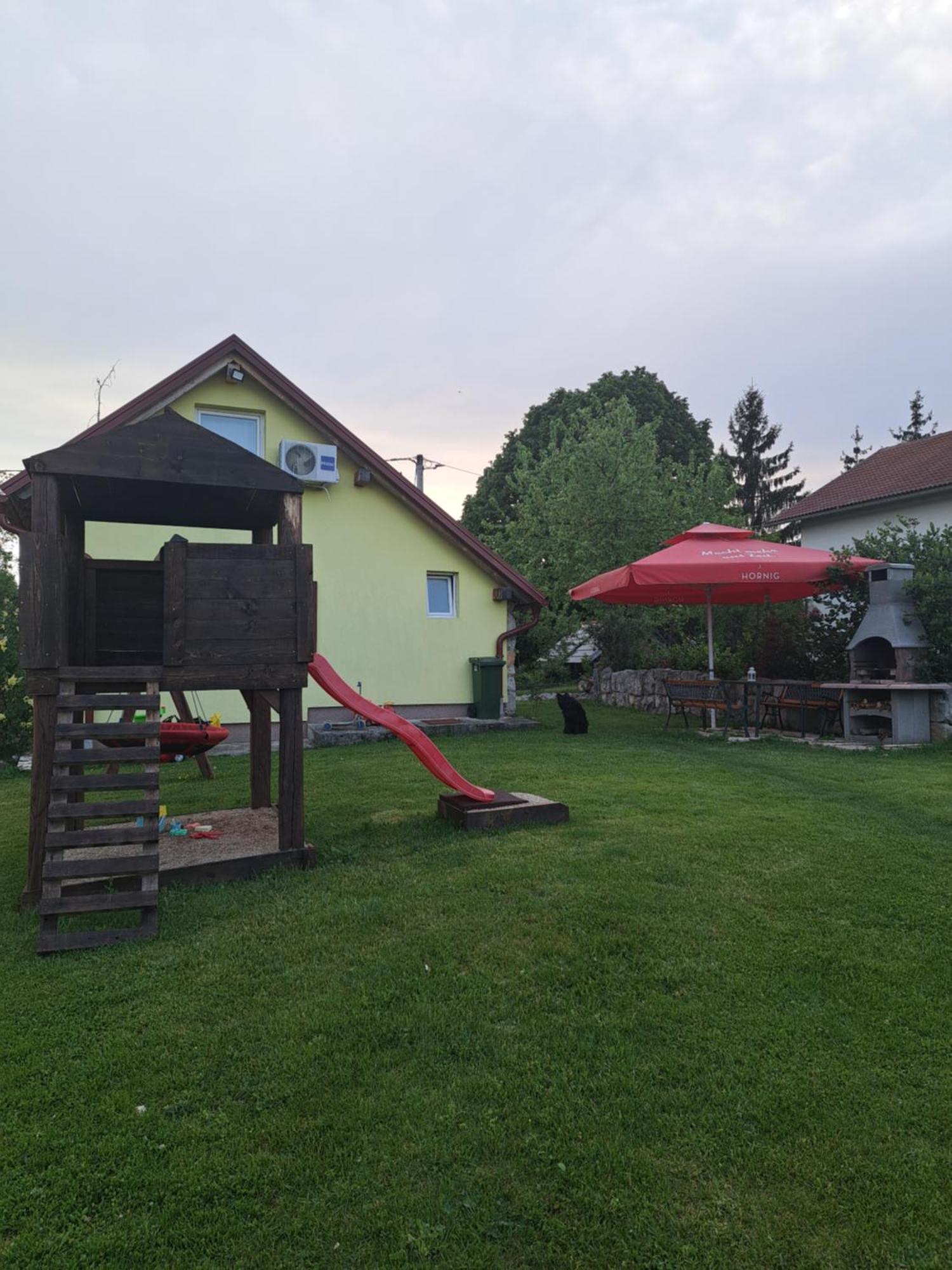 Guest House Emanuela Slunj Exterior foto